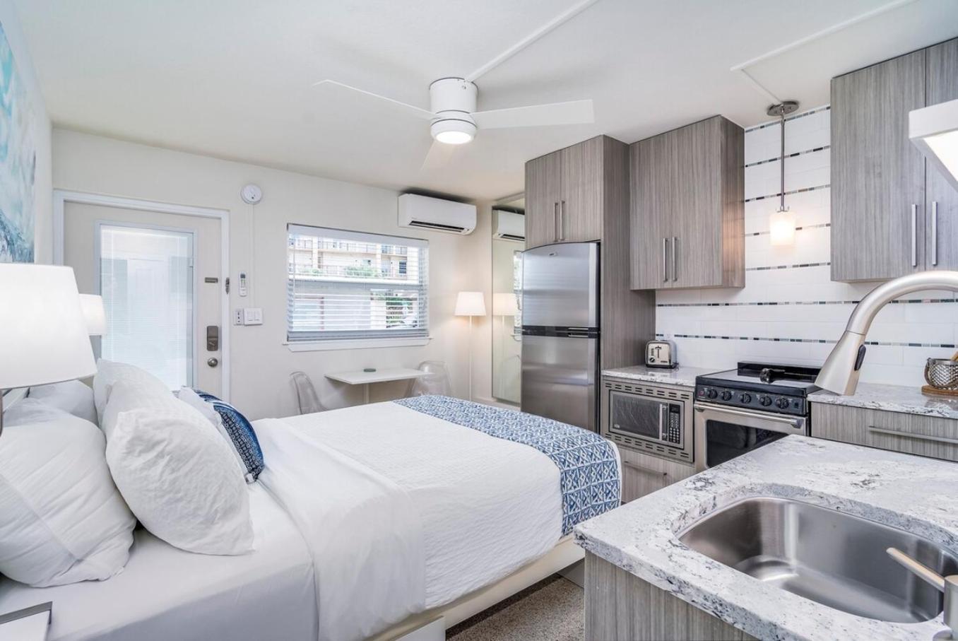 Boutique Vacation Rental Complex At Beach Коко Бийч Екстериор снимка