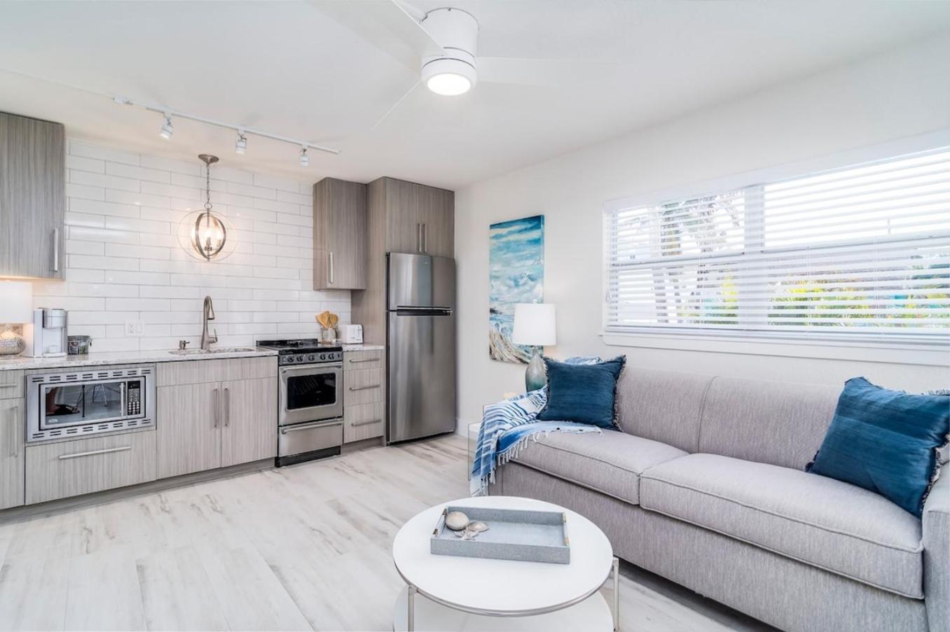 Boutique Vacation Rental Complex At Beach Коко Бийч Екстериор снимка
